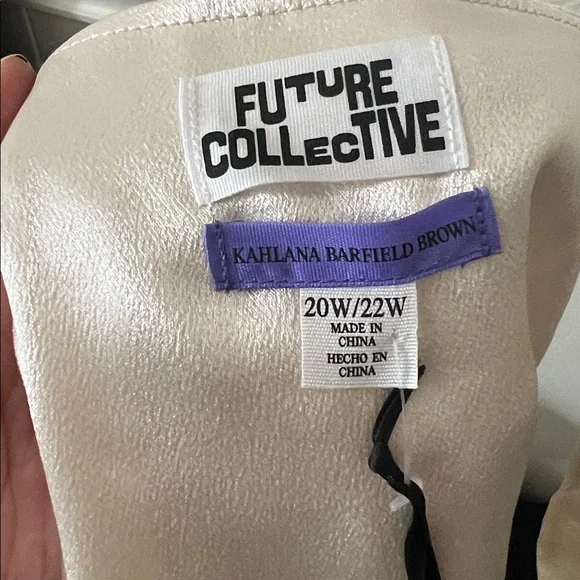 FUTURE COLLECTIVE Kahlana Barfield Brown
Women's Zip-Front Bustier - Picture 4 of 4